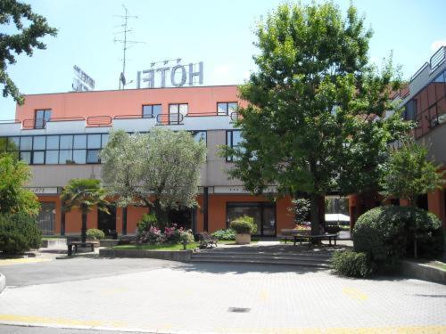 רוביירה Hotel La Corte מראה חיצוני תמונה