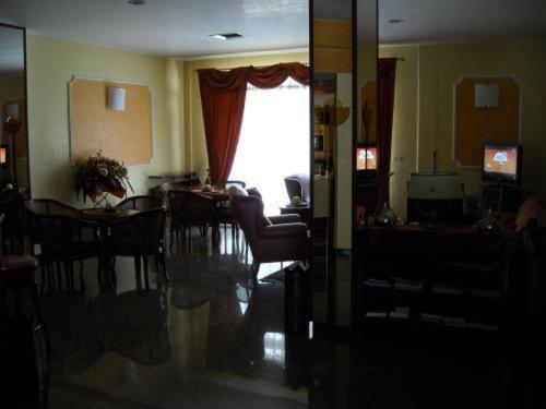 רוביירה Hotel La Corte מראה חיצוני תמונה
